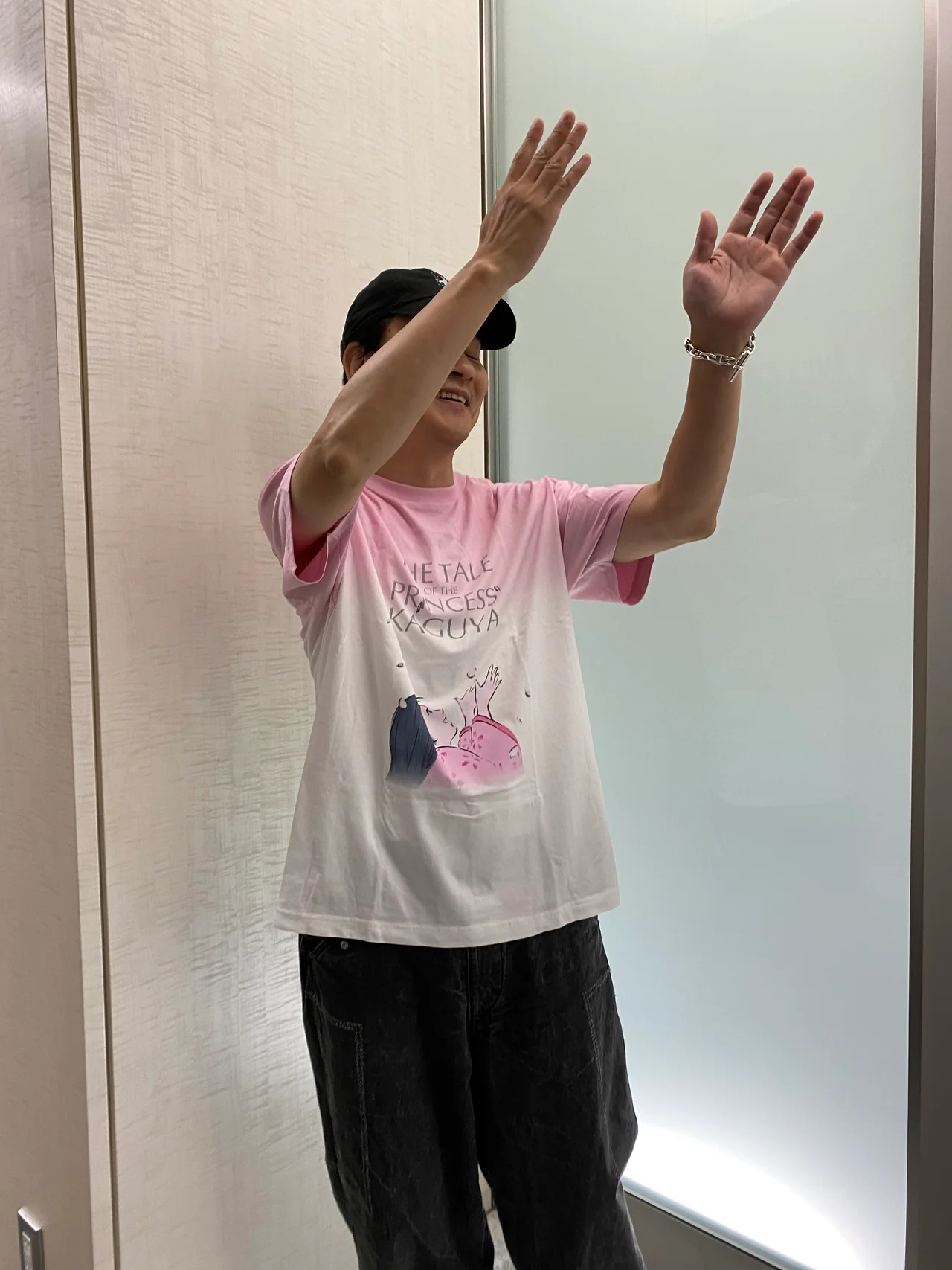 【大人のユニクロ】海外限定「UT × スの画像_17