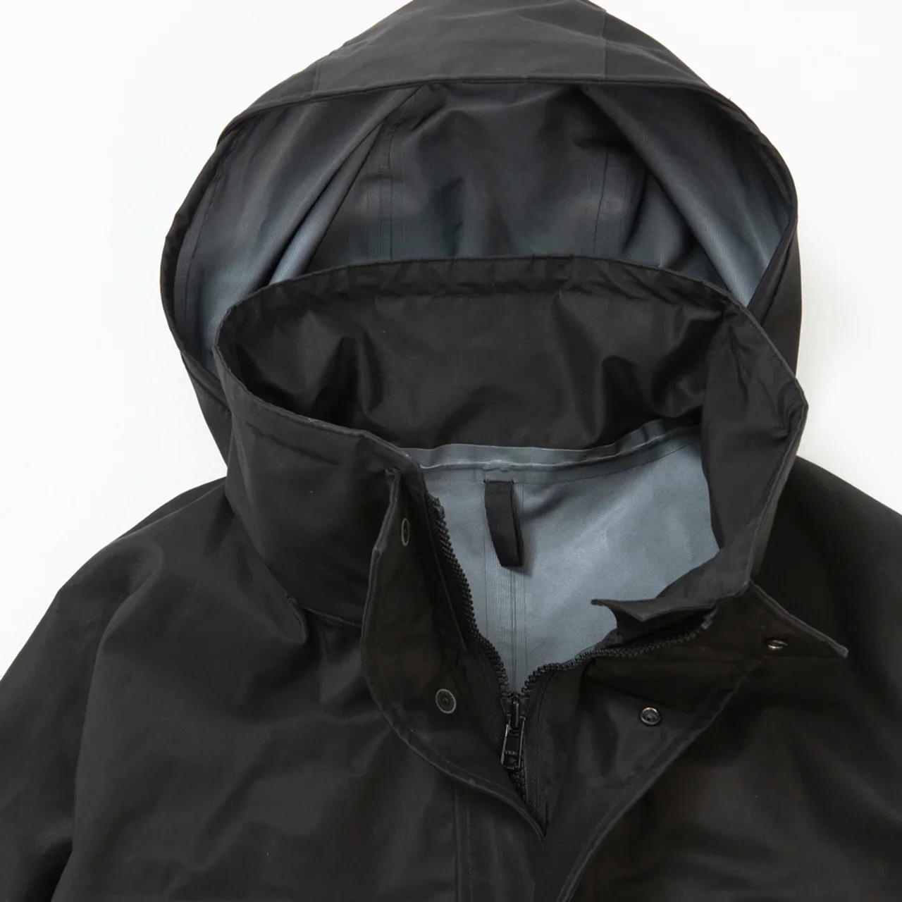 COMOLI｜スリーレイヤーコットンシルクパーカ