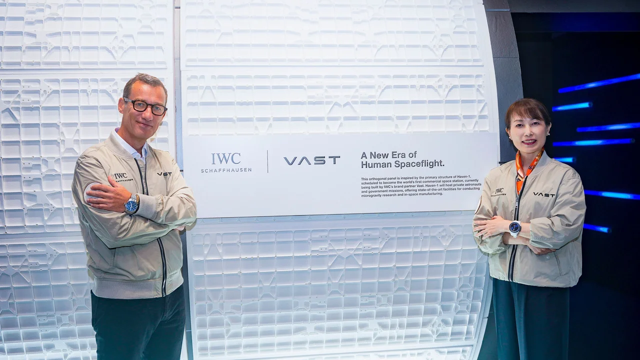 IWCが宇宙時代を体感できる期間限定エキの画像_1