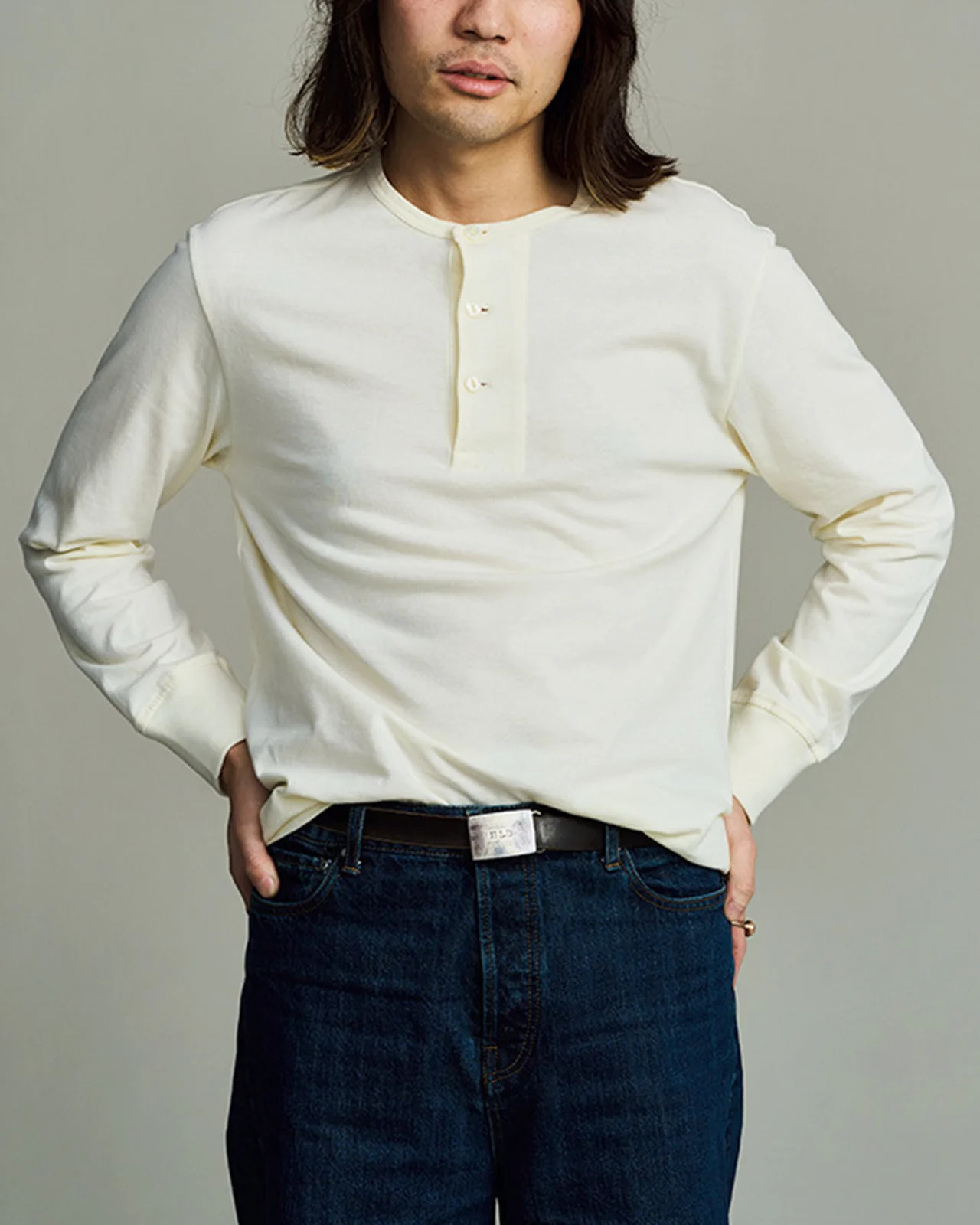 NAVY ROOTS ヘンリーネック