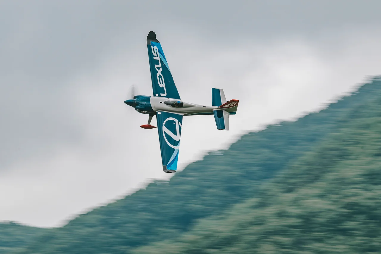 【陸と空の技術が生む戦いのドラマ】レクサの画像_1