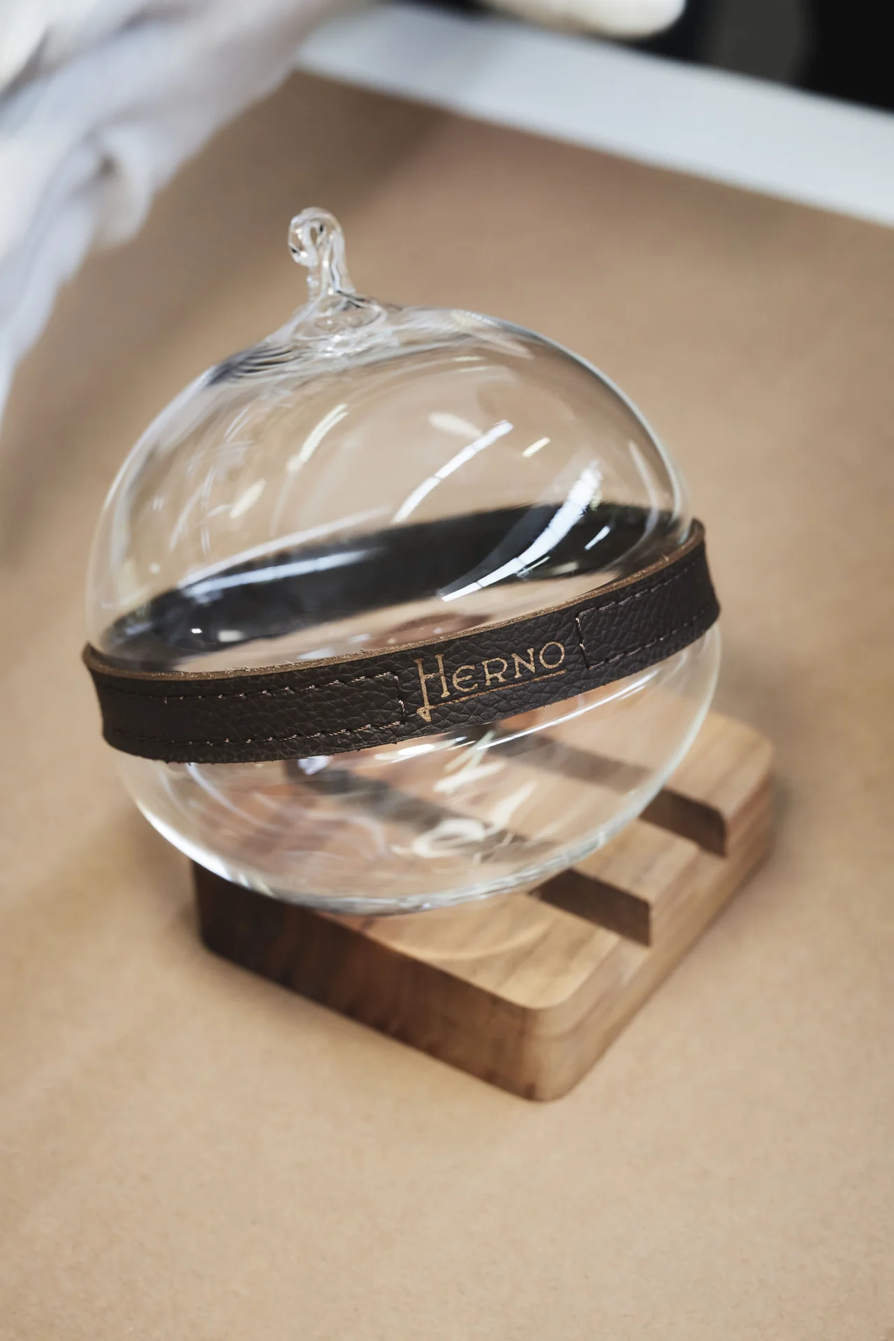 【大人のインテリア】ヘルノからブランド初の画像_17