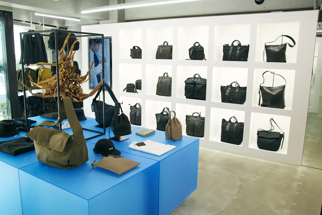 【大人がオンオフ使えるバッグ&ウェアが見の画像_3