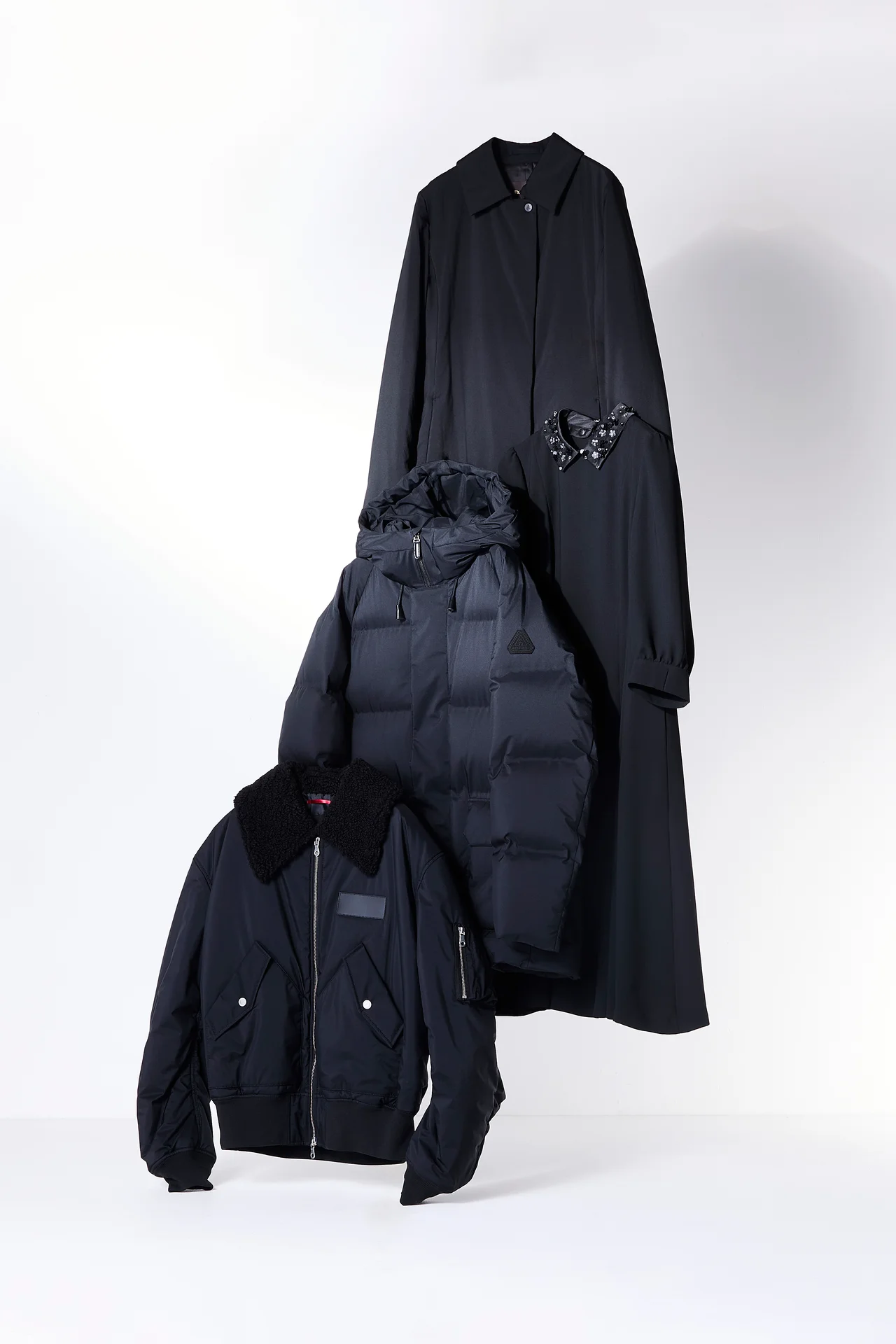 【大人が着るべき「黒」アイテム】黒を極めの画像_2