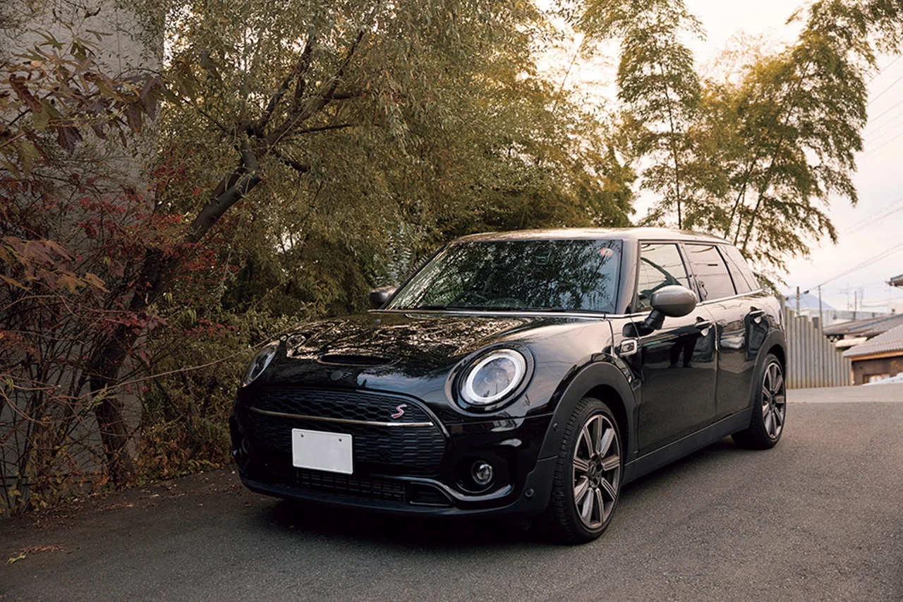 細い田舎道にも小回りのきくサイズ感