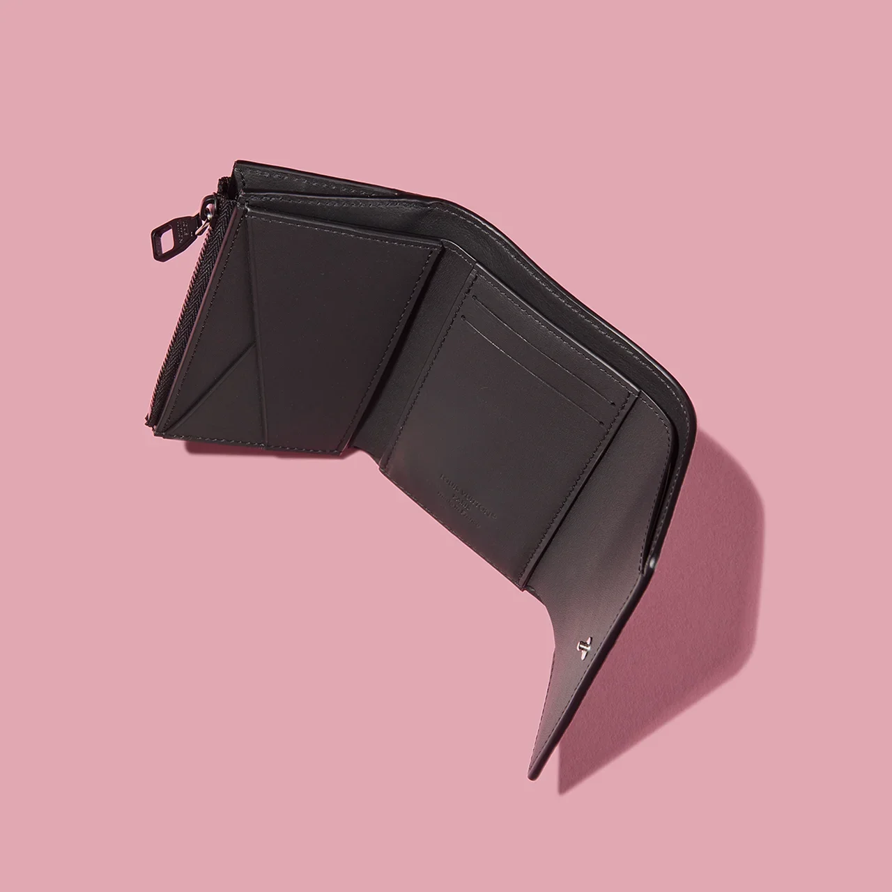 LOUIS VUITTON｜VICTOR WALLET