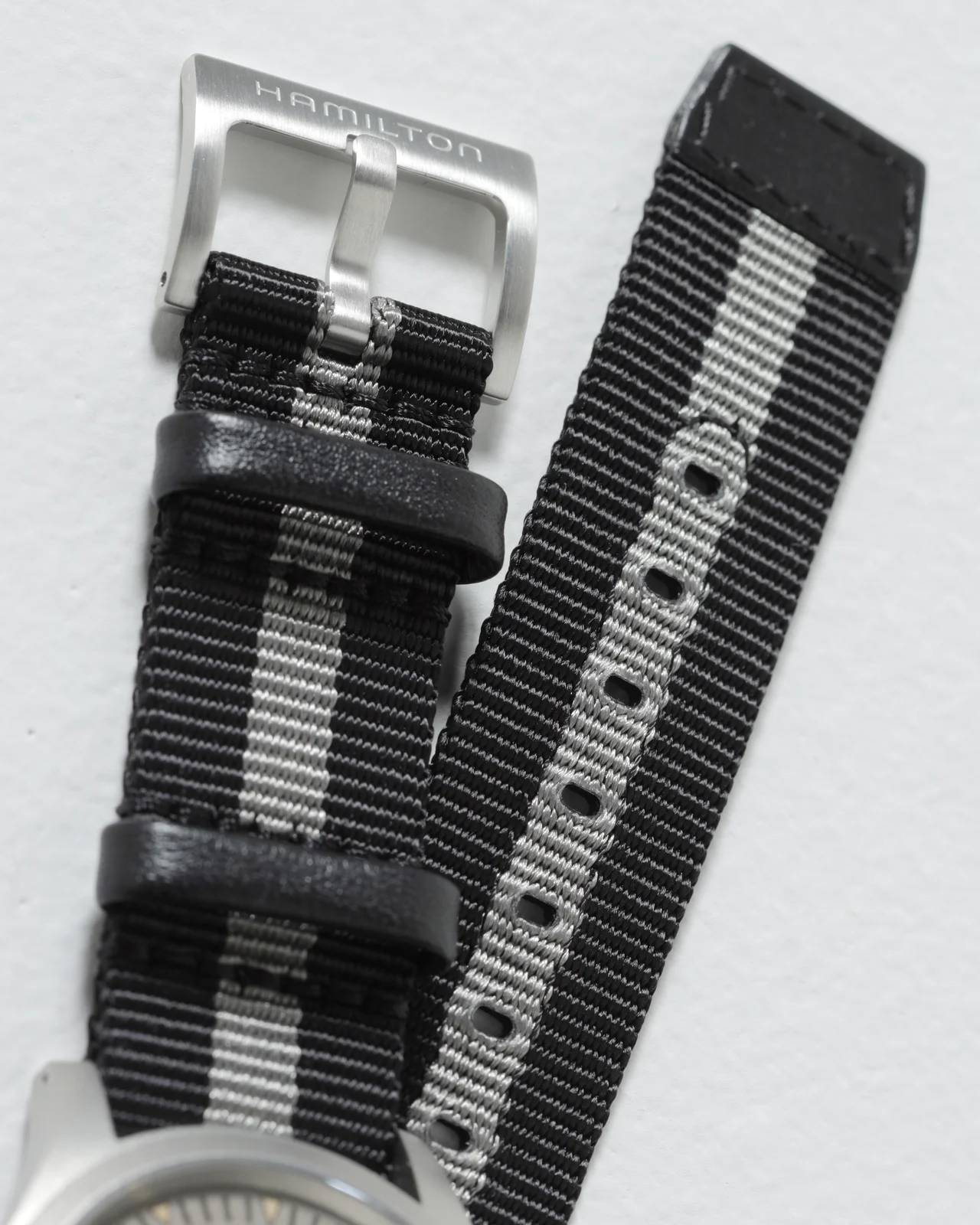 HAMILTONの時計 “カーキ フィールド メカ 東京 キャットストリート エクスクルーシブエディション” ベルト