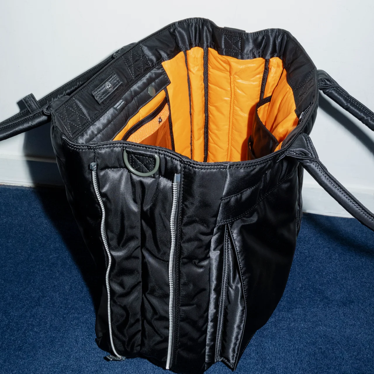 PORTERのタンカーキャリングトートバッグ 内側