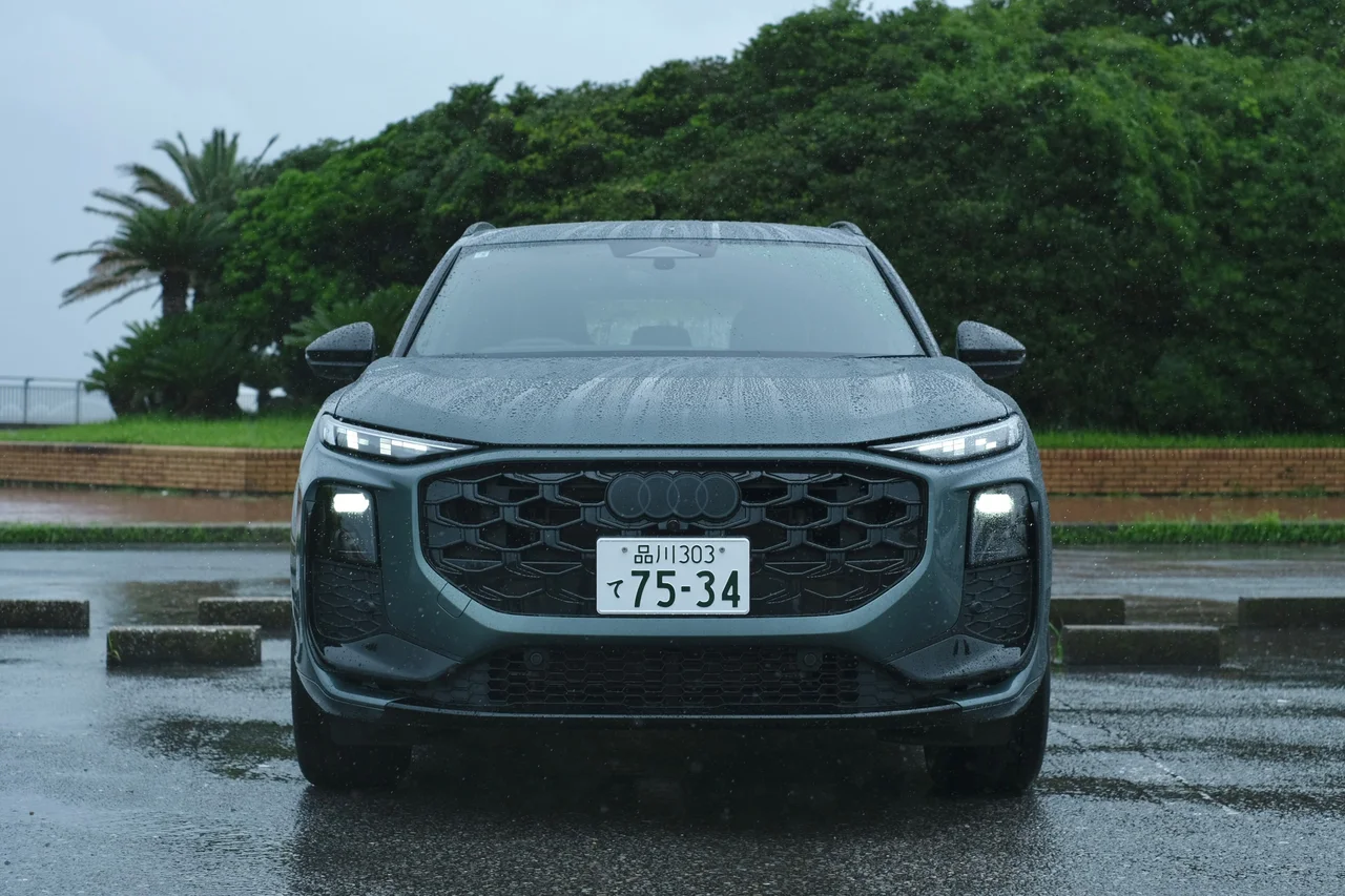 Q3 TFSI 110kW advanced 正面