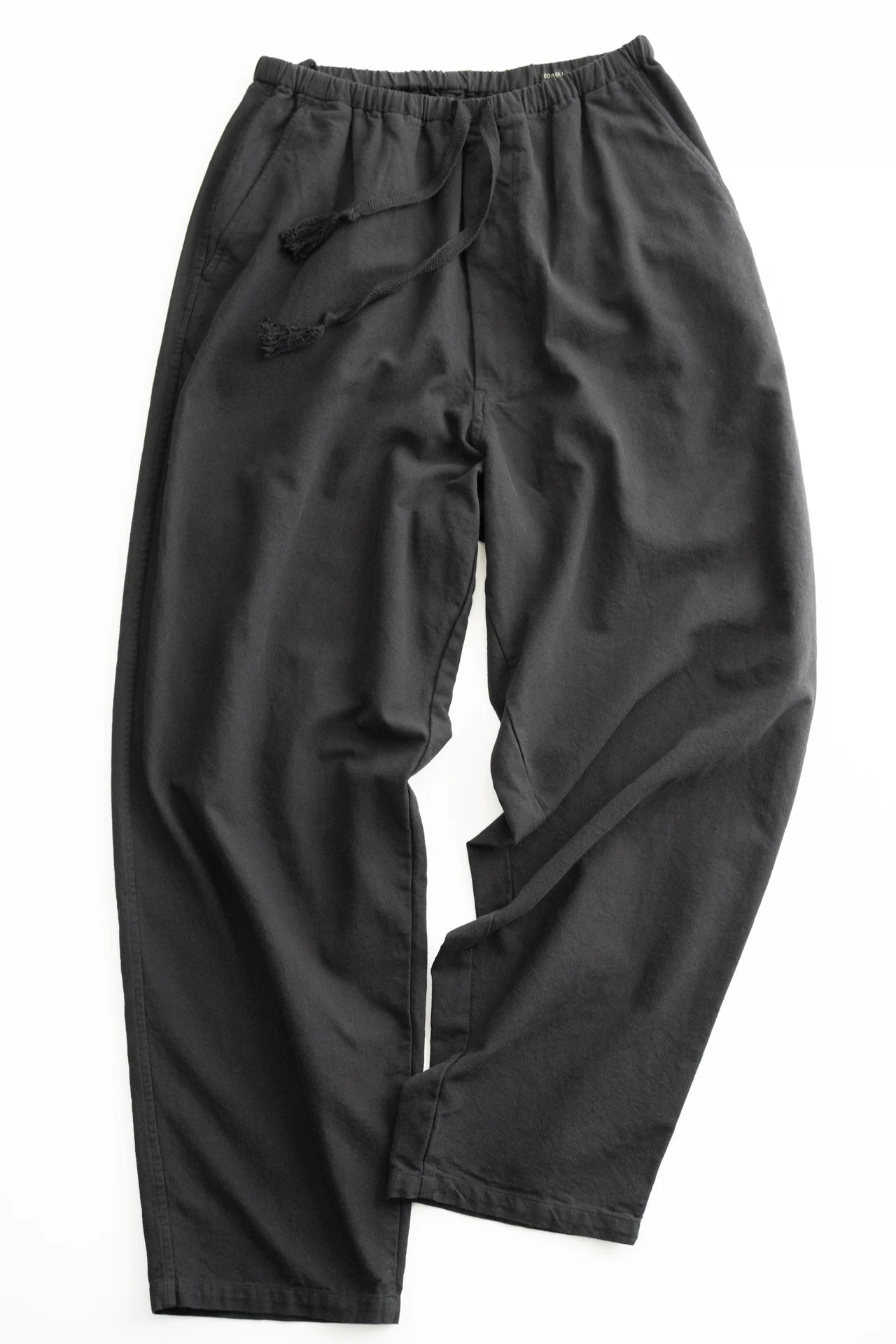 【おしゃれな大人の愛用品】「コモリ」の黒の画像_3