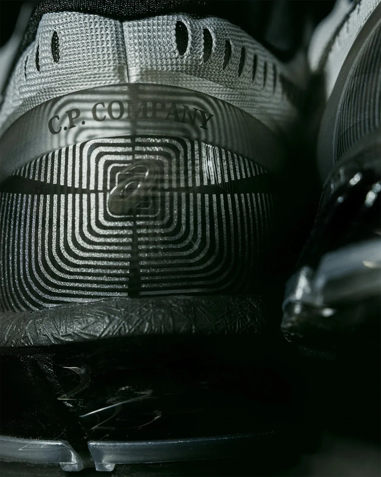 ASICS GEL-QUANTUM 360 I   C.P. COMPANY