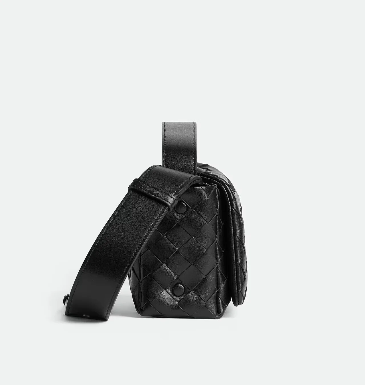 【ボッテガ・ヴェネタ】意外になかった「フの画像_4