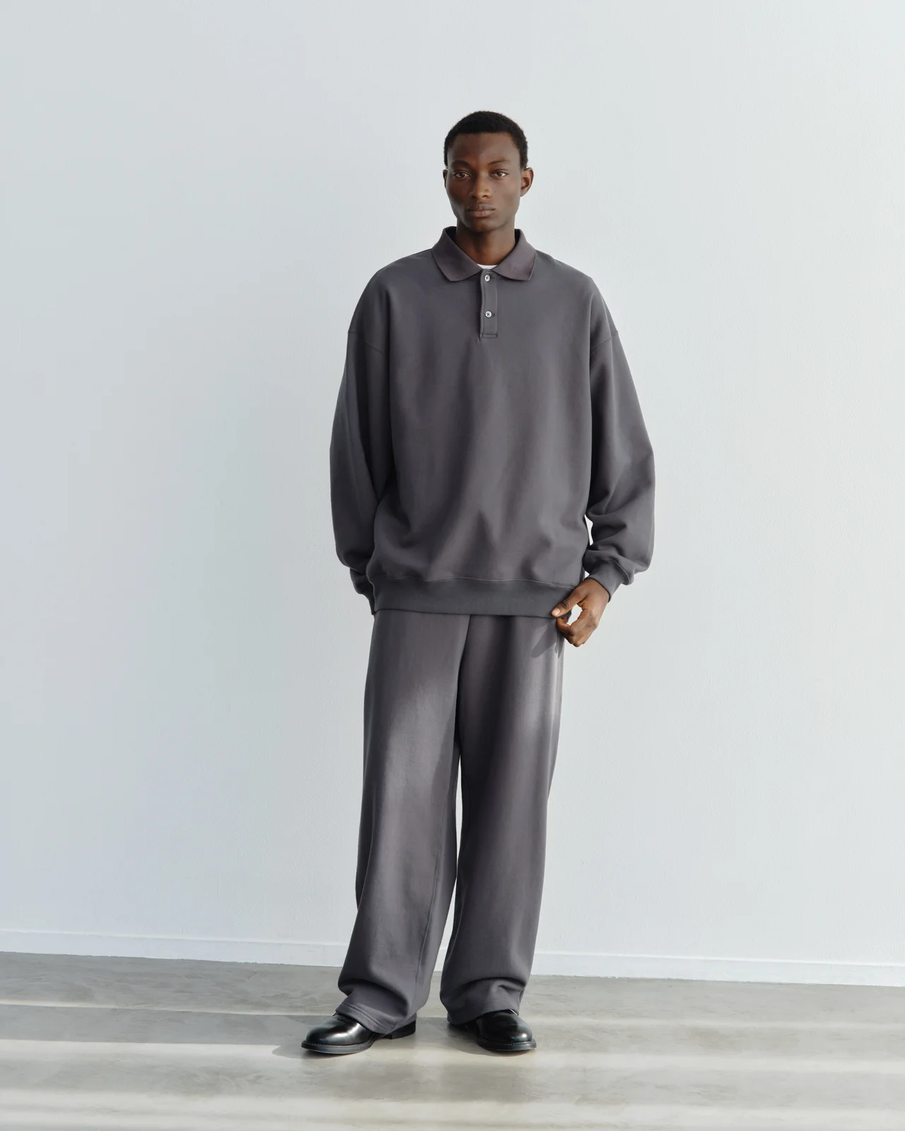 【大人が履くべき革靴の新定番】「グラフペの画像_2