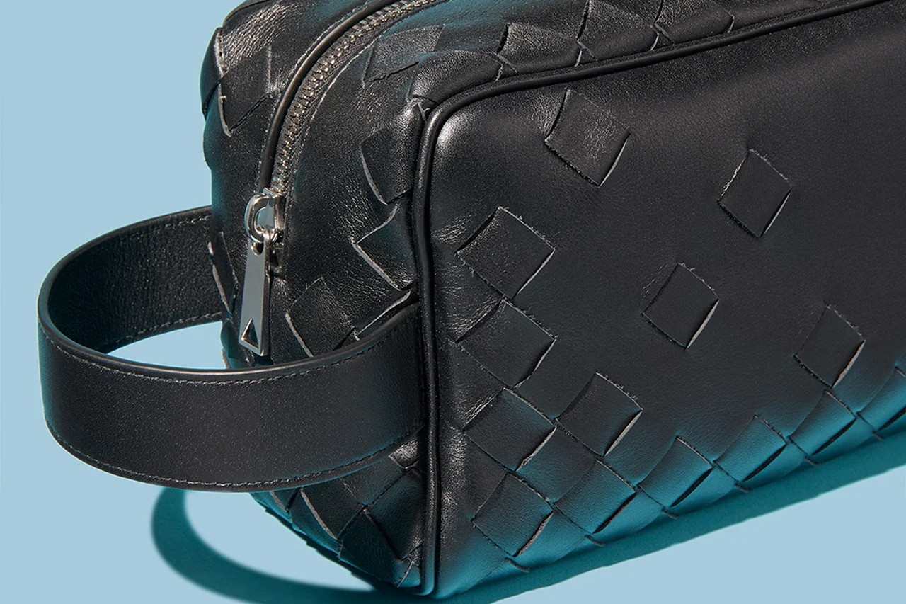 40代男性におすすめするボッテガ・ヴェネタ2025年秋の「イントレチャート」の新作小物5選