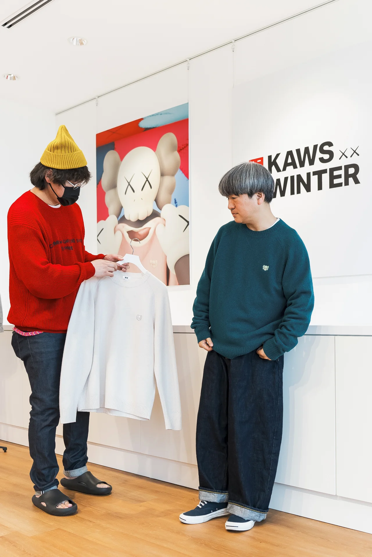 【大人のユニクロ】試着ルポ。「KAWS」の画像_12