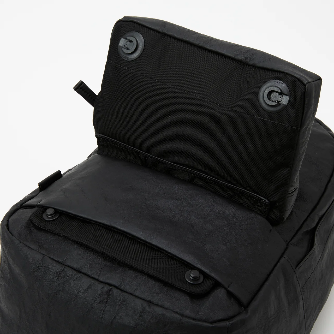 【差がつく大人の黒リュック】軽くて丈夫なの画像_3