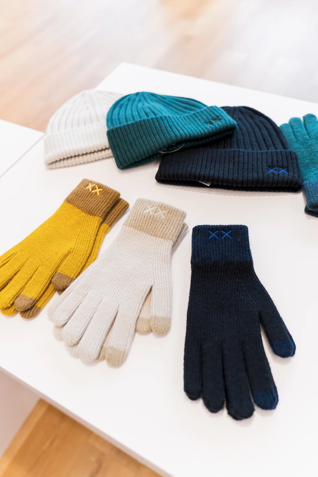 【大人のユニクロ】試着ルポ。「KAWS」の画像_18