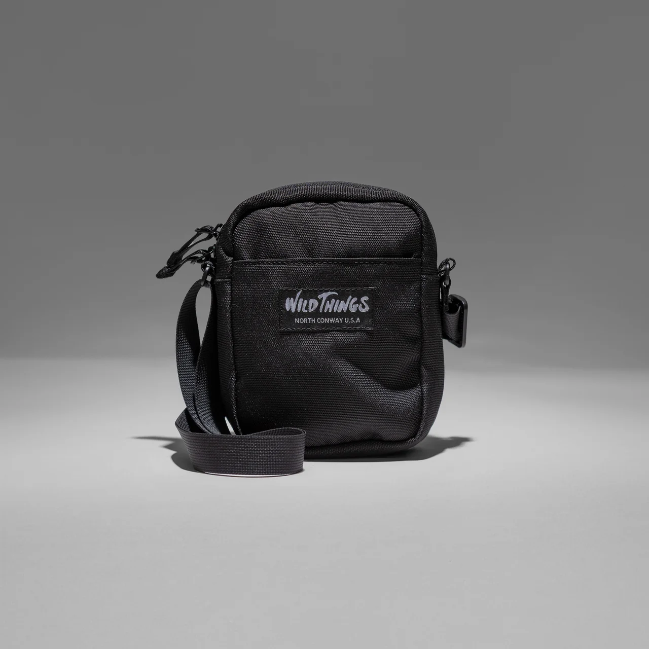 バーティカル ショルダー バッグ