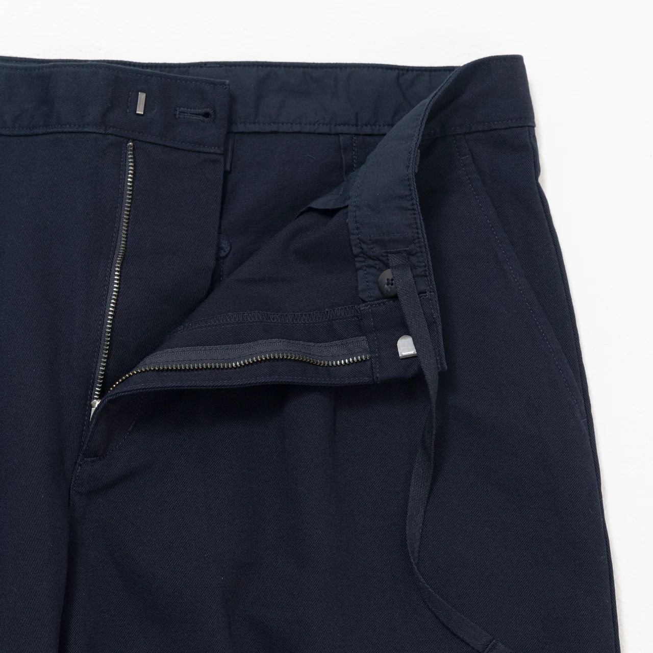 【エディター私物】ユニクロ：シーのバレルパンツ