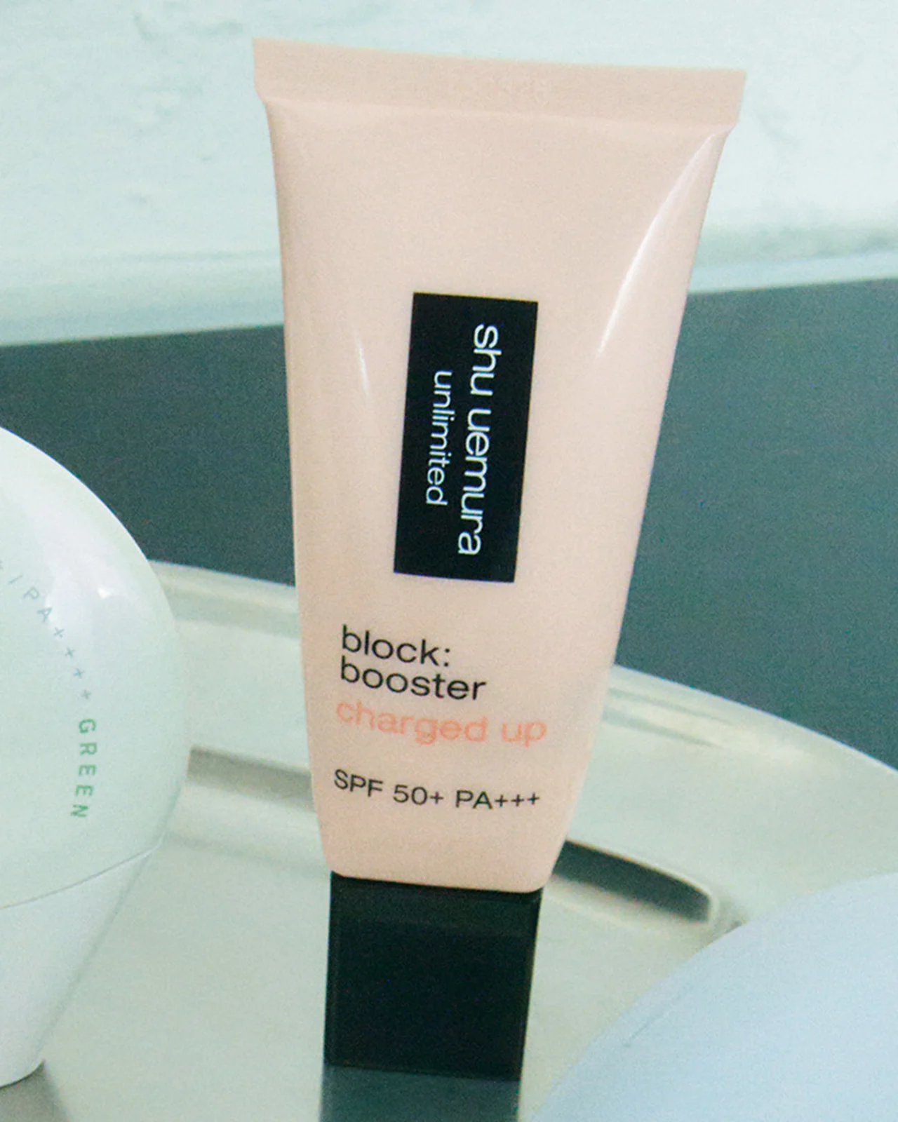 shu uemura｜アンリミテッド ブロック:ブースター アドバンスト エナジーフラッシュ