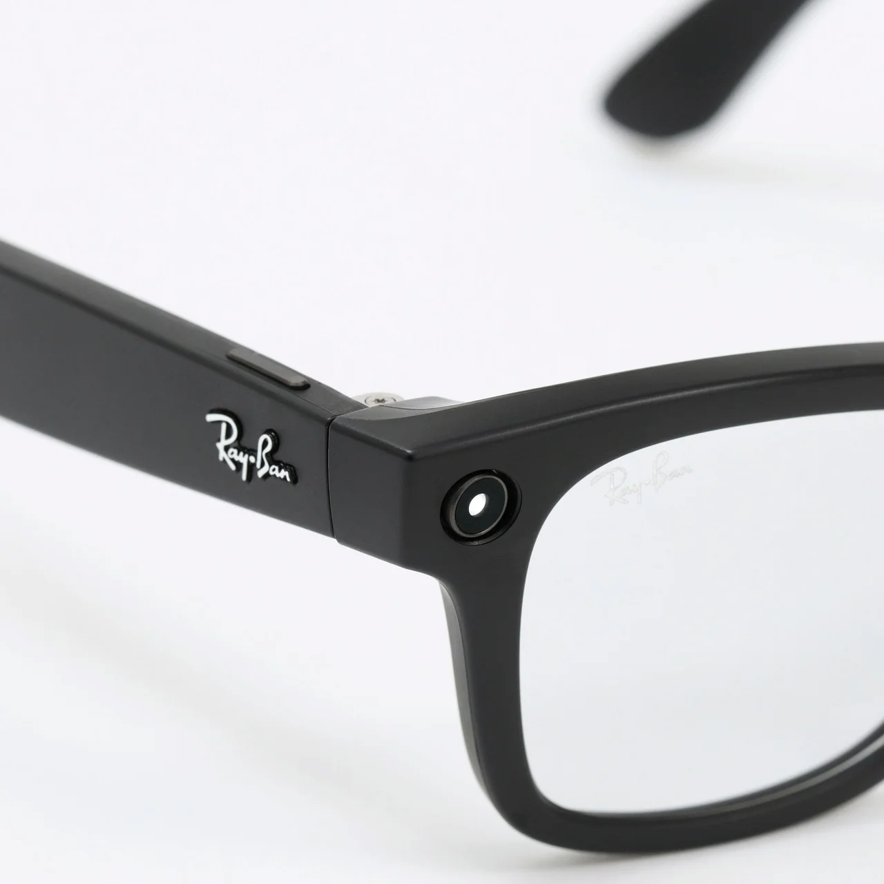 【エディター私物】Ray-Ban Metaのウェイファーラー ロゴ