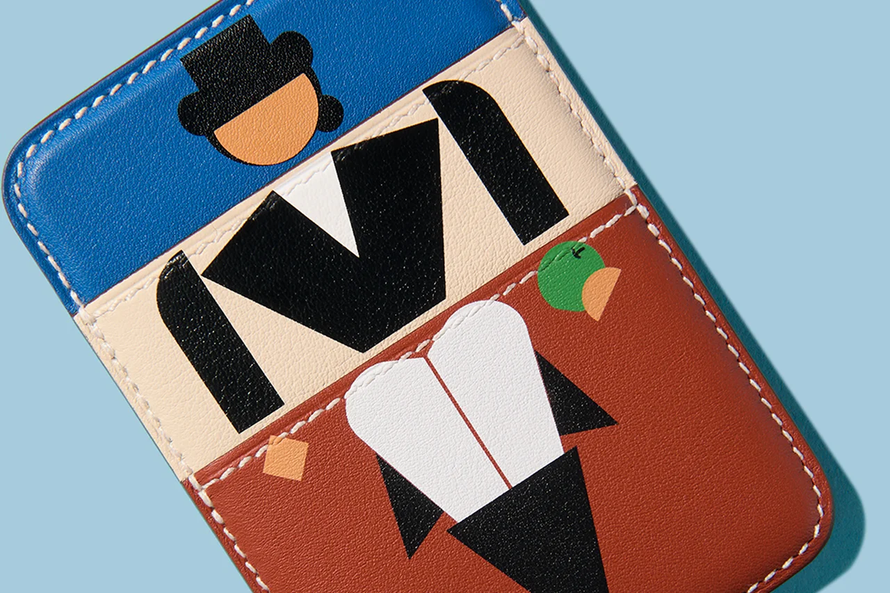 カシミアマフラー、リバーシブルベルト、2WAY手袋…冬の着こなしに1点投入で品格が上がるエルメスの新作小物5選