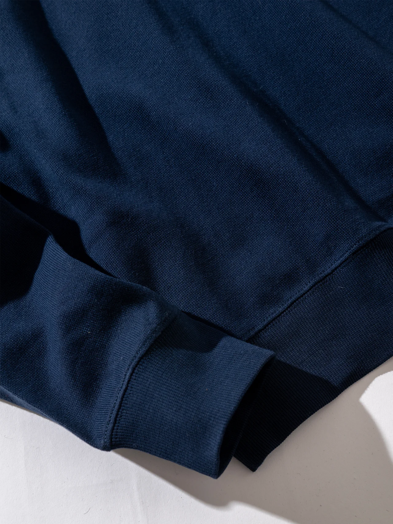 【大人が選ぶべきロンT】一枚で着てもサマの画像_2