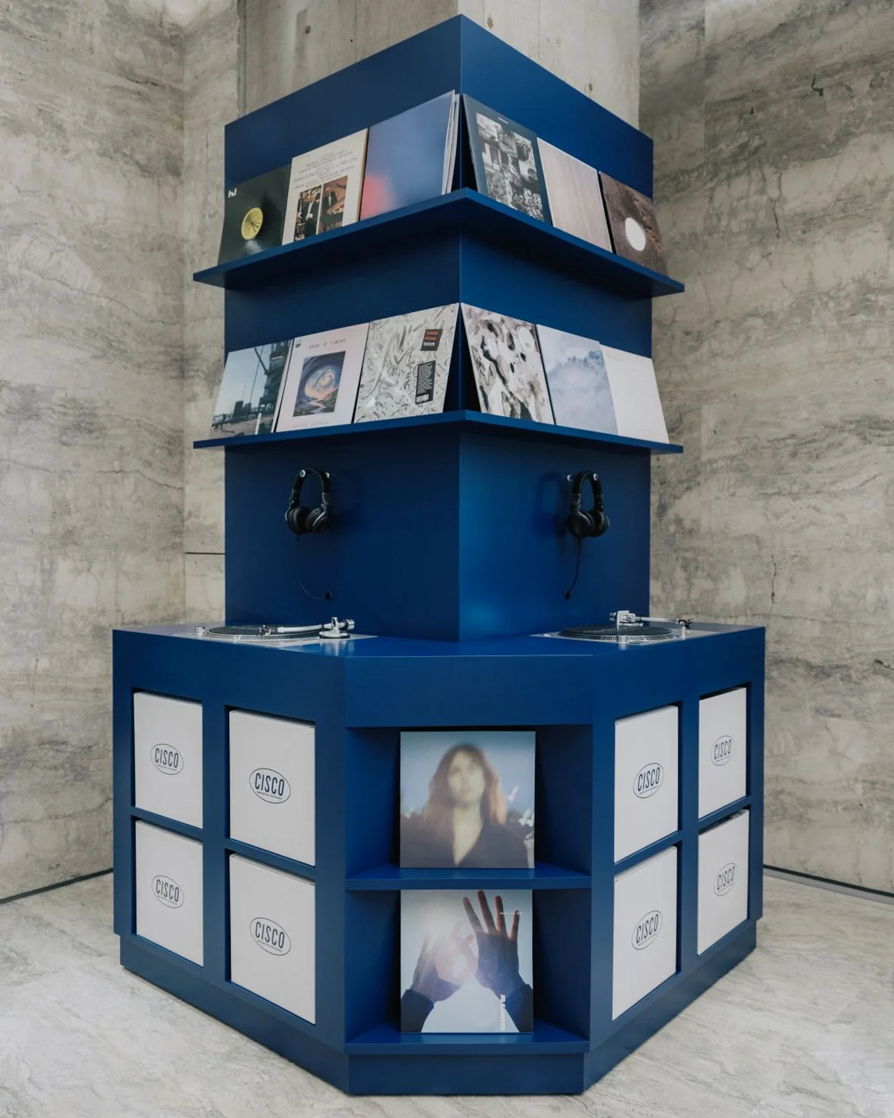 ジル サンダー銀座に伝説のレコードショッの画像_2