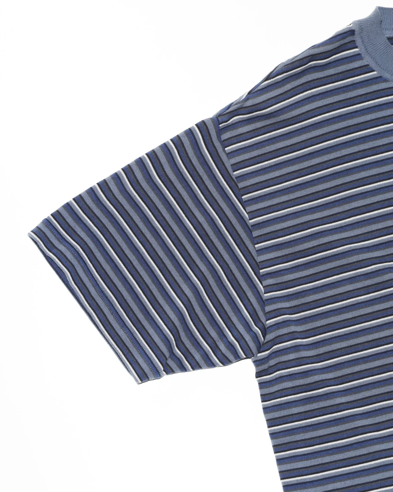 UnlikelyのボーダーニットTシャツ 袖