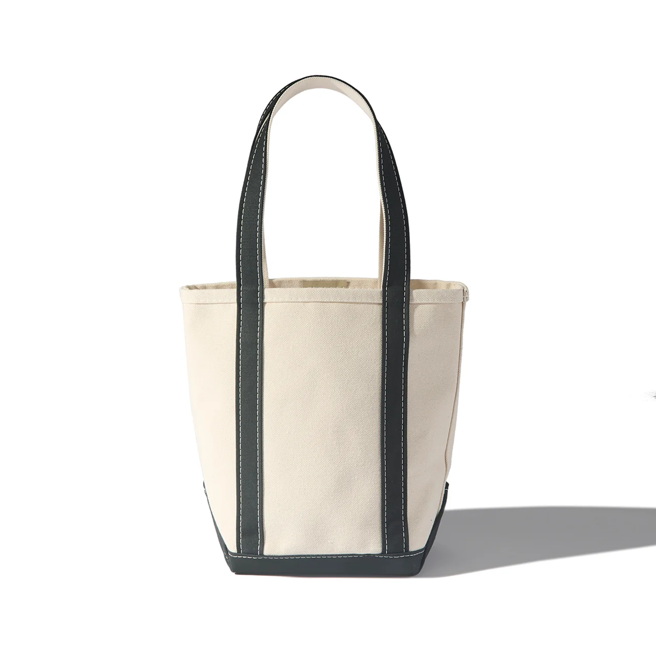 【エル・エル・ビーン】40代男性におすすめのトートバッグ「ボート・アンド・トート トール スモール」