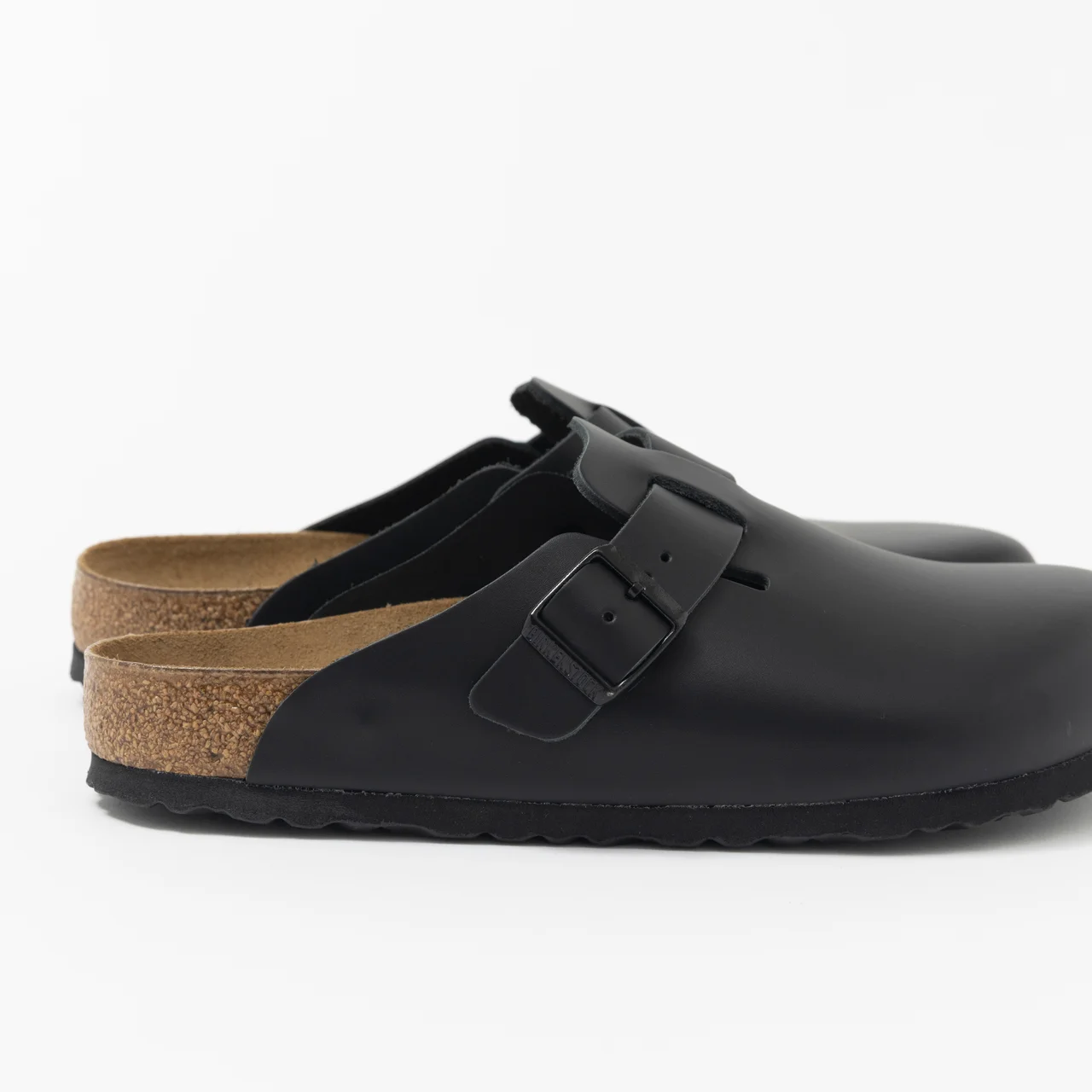 エディター私物 BIRKENSTOCKのボストン 側面
