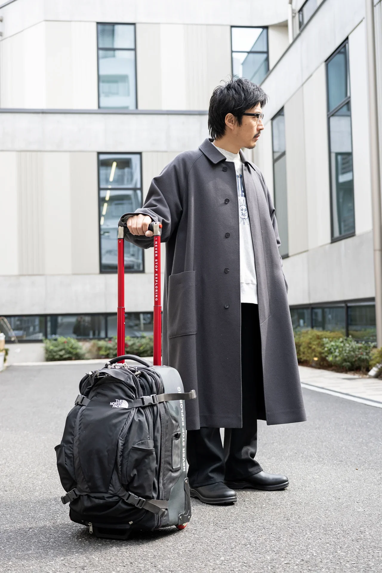 【おしゃれな大人の愛用品】出張も旅も機内持ち込みバッグはこれ。「ザ・ノース・フェイス」の二刀流キャリーケース【買ってよかった】①