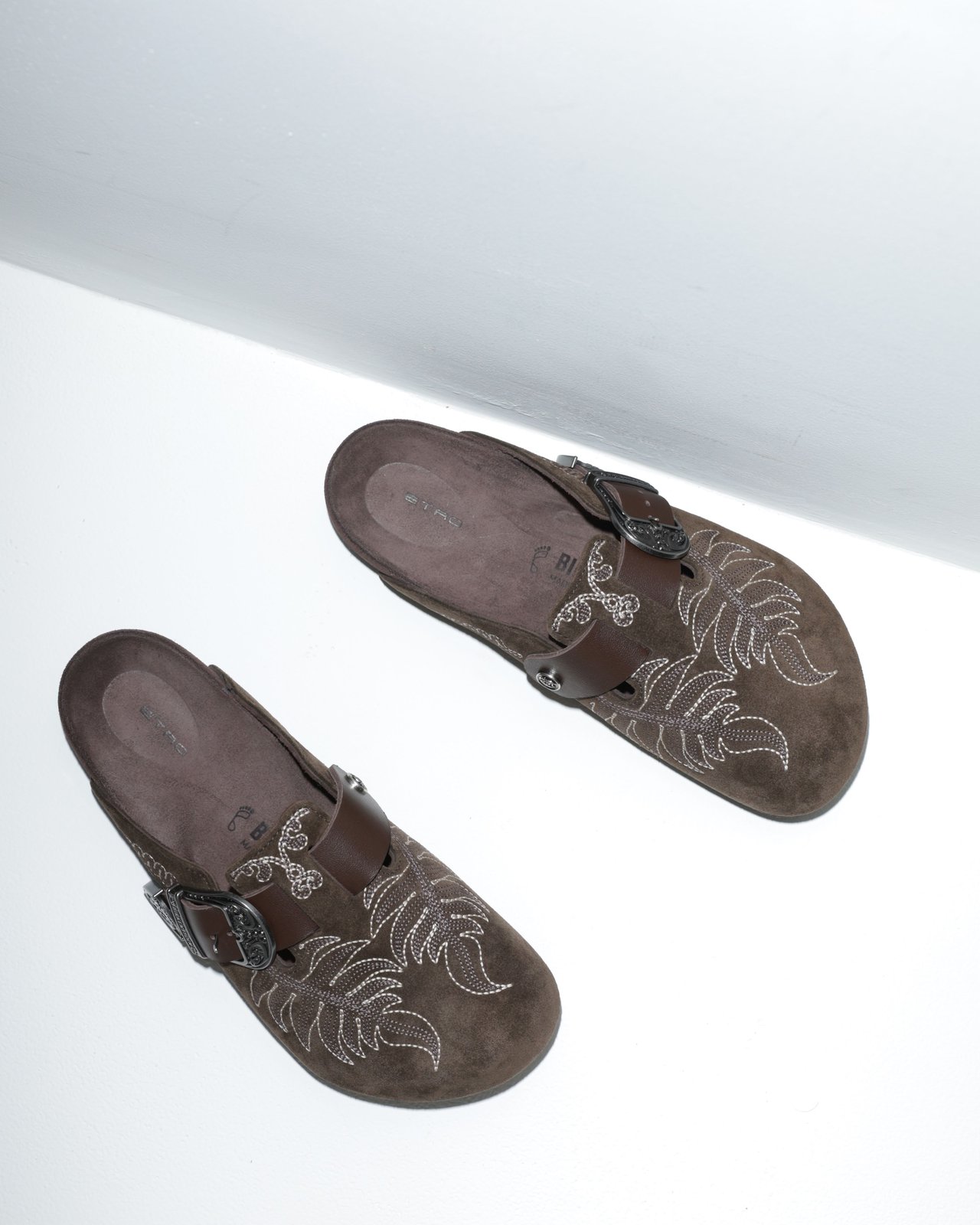 BIRKENSTOCK by ETROの「ボストン」