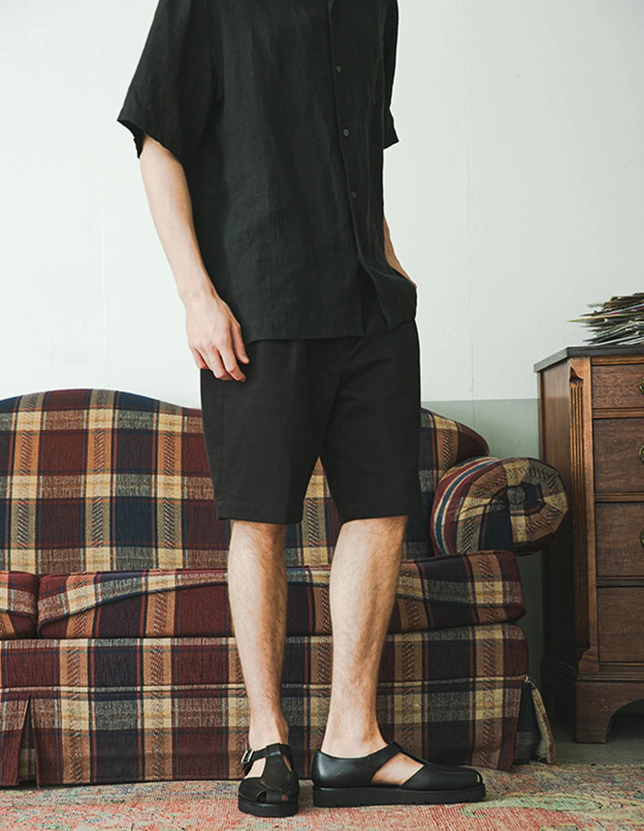 【大人の夏服】リネンシャツからスラックスの画像_2