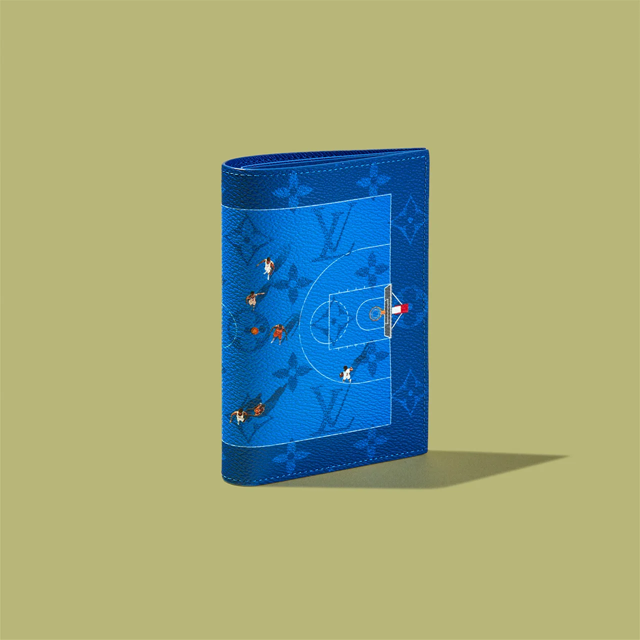 モノグラム･キャンバスにバスケットボールのシーンを描いたスポーツシリーズのパスポートケース
