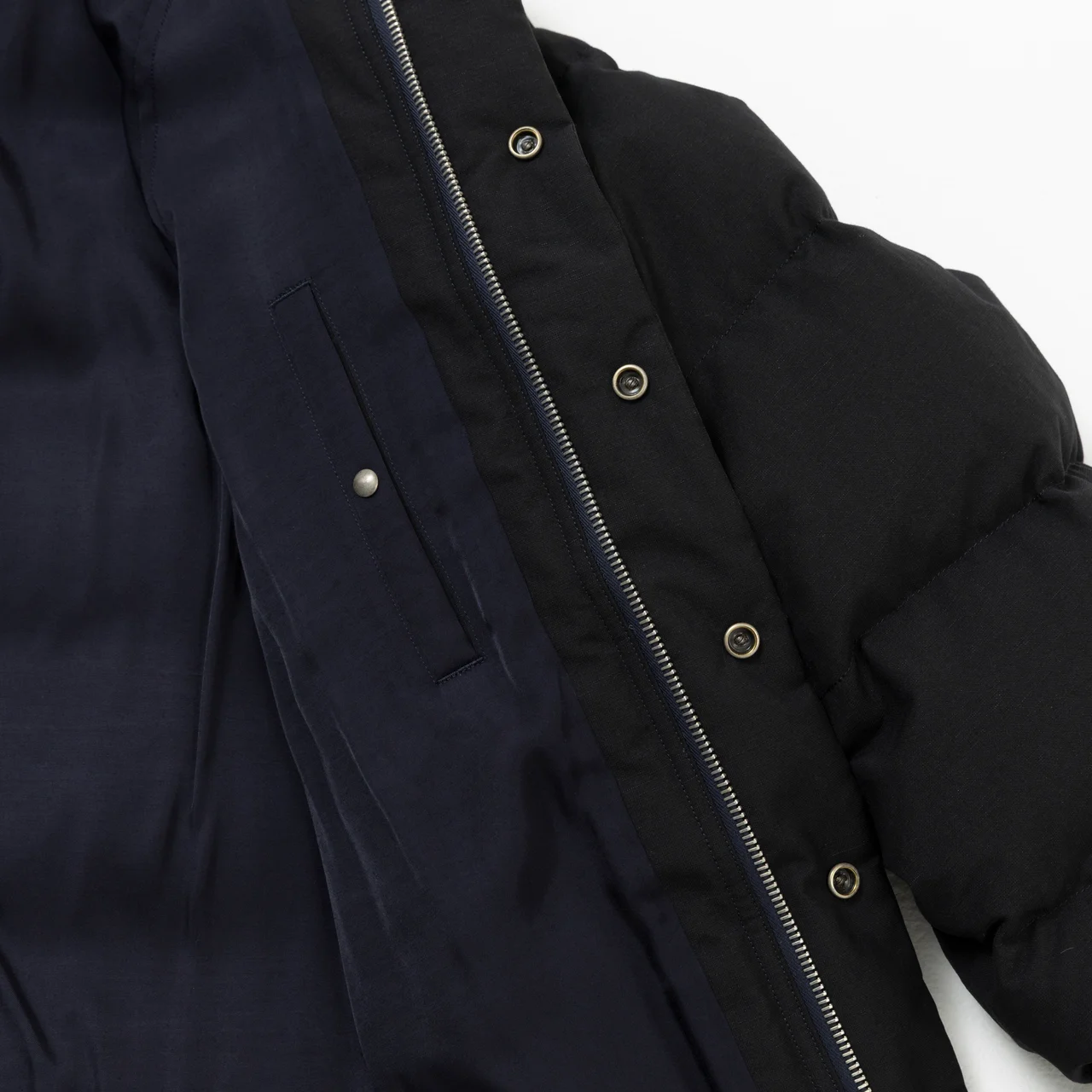 エディター私物 ビズビムのダウンジャケット