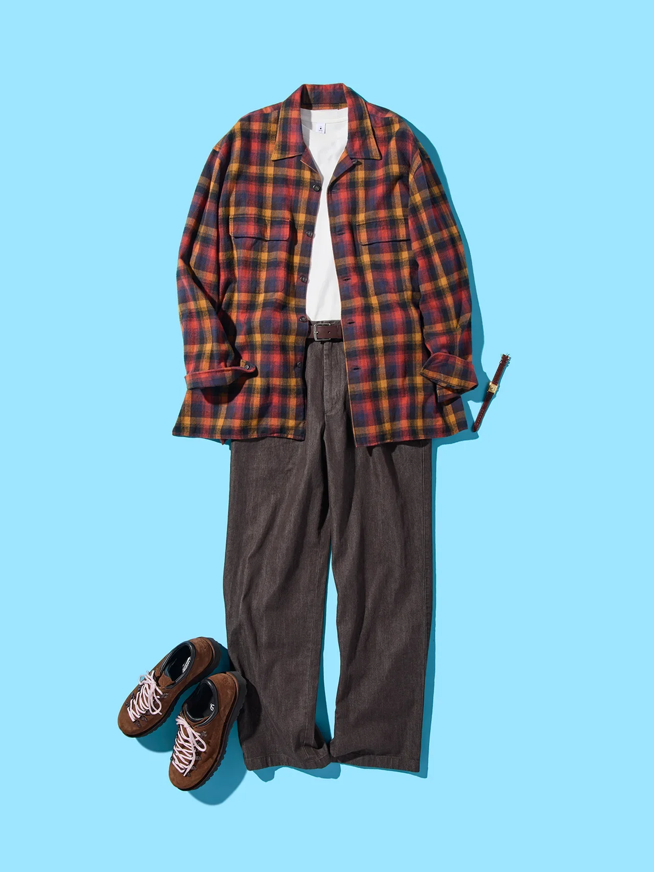 40代男性に似合うおしゃれなユニクロのブラウンジーンズのコーディネート