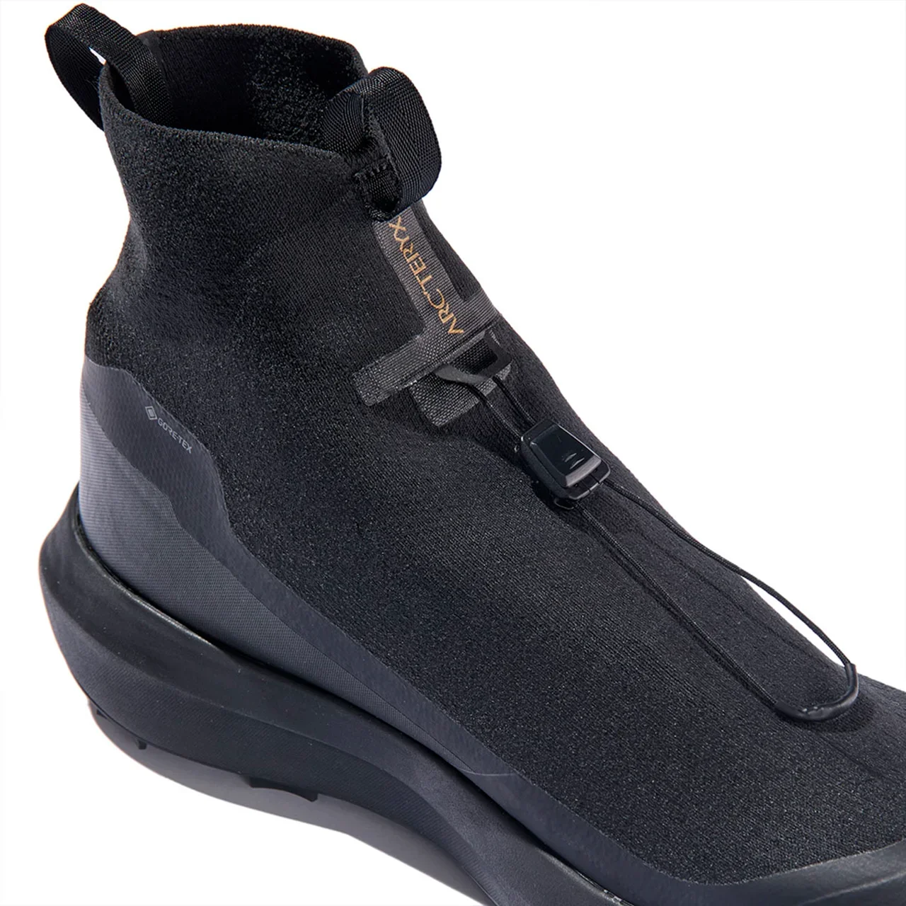 ARC’TERYX｜BEAMS EXCLUSIVE NORVAN 4 NIVALIS