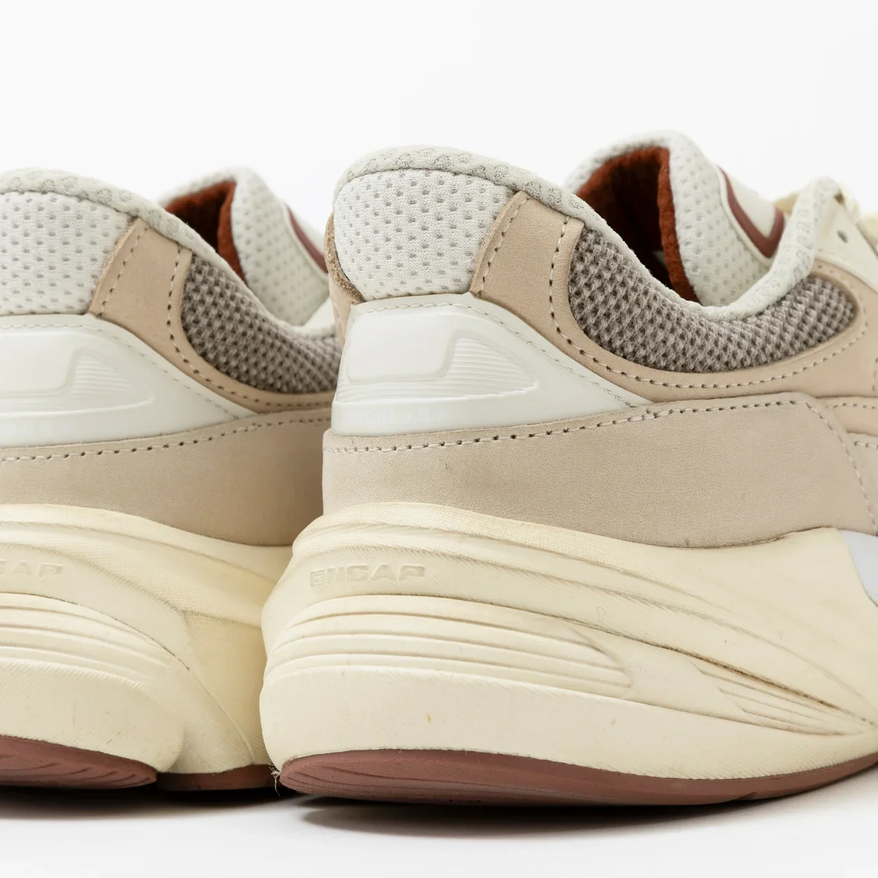 Loro Piana×New Balacne｜990V6