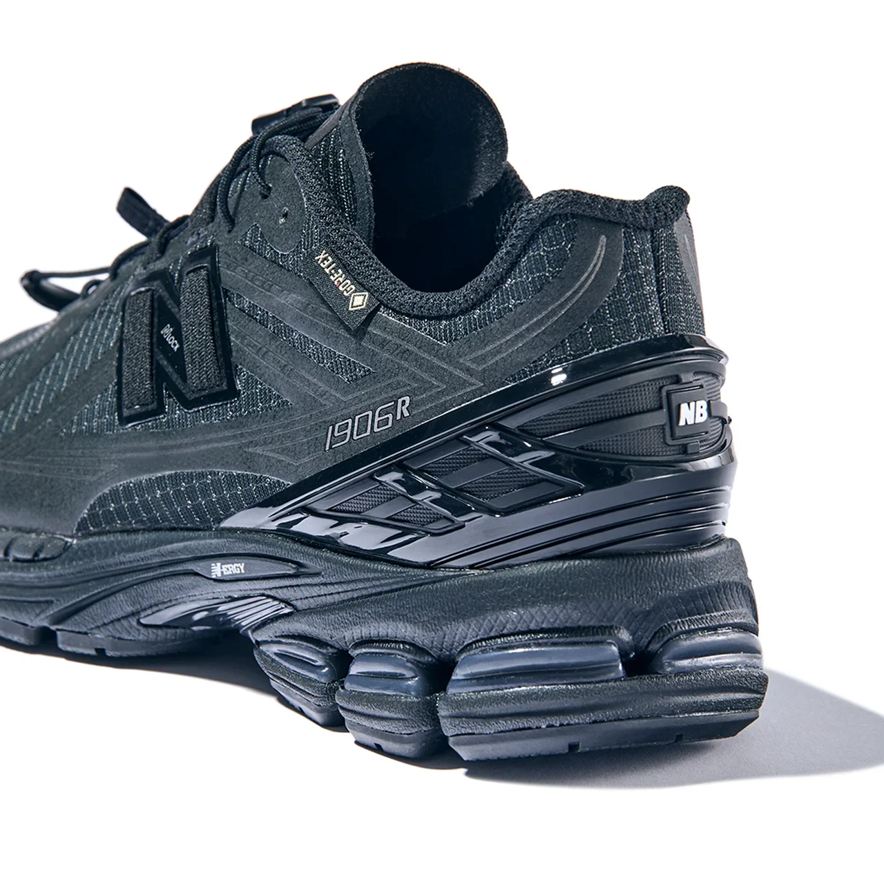 New Balance｜1906 Gore-Tex®