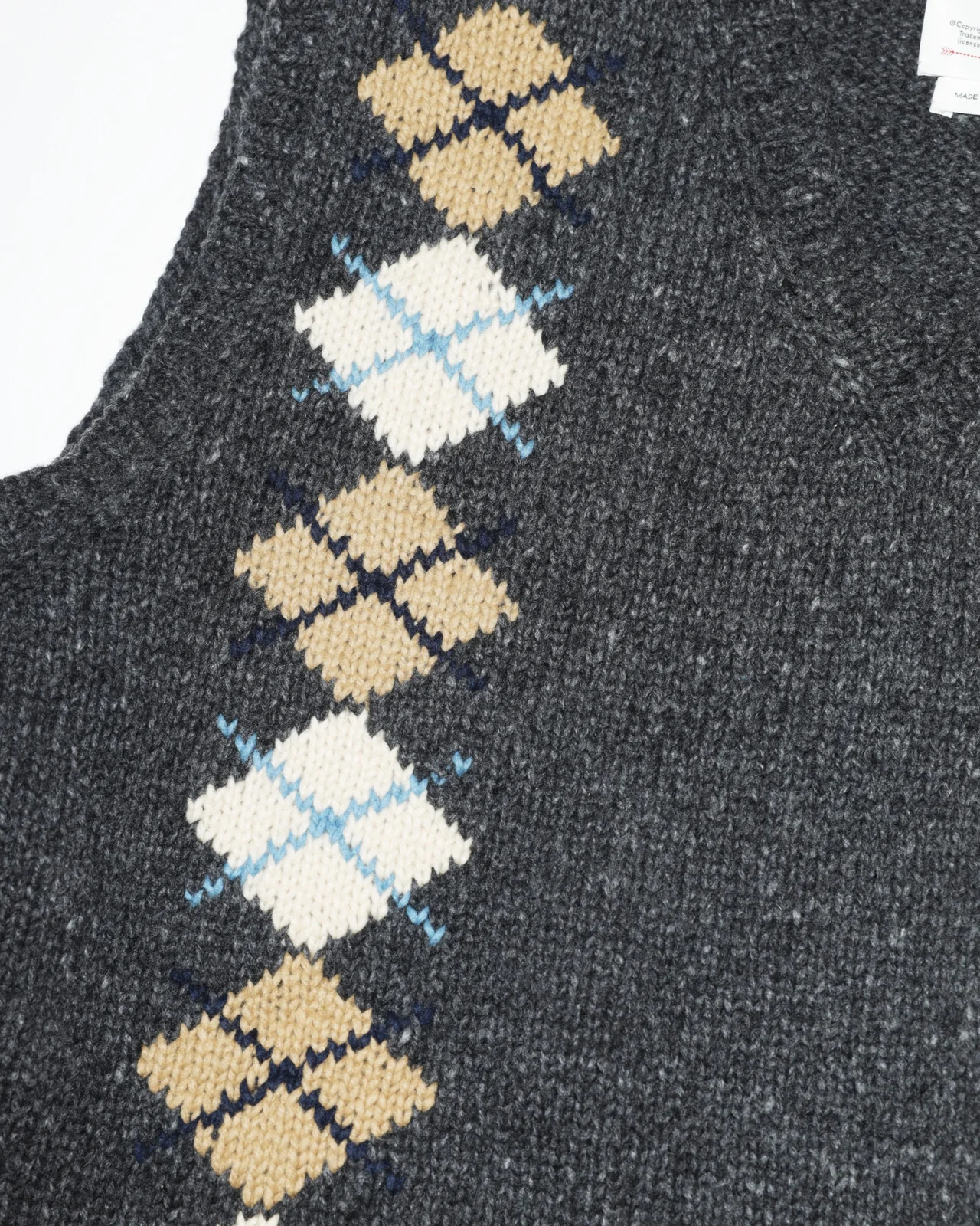 visvimのニット『DIAMANTE VEST KNIT』 模様