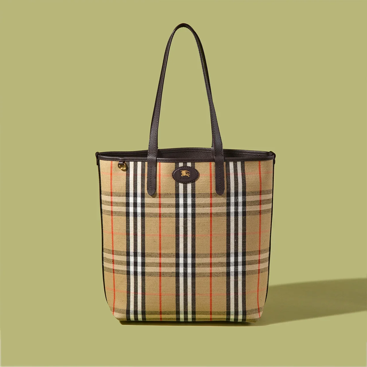 BURBERRY｜Reversible Bloomsbury North South Tote