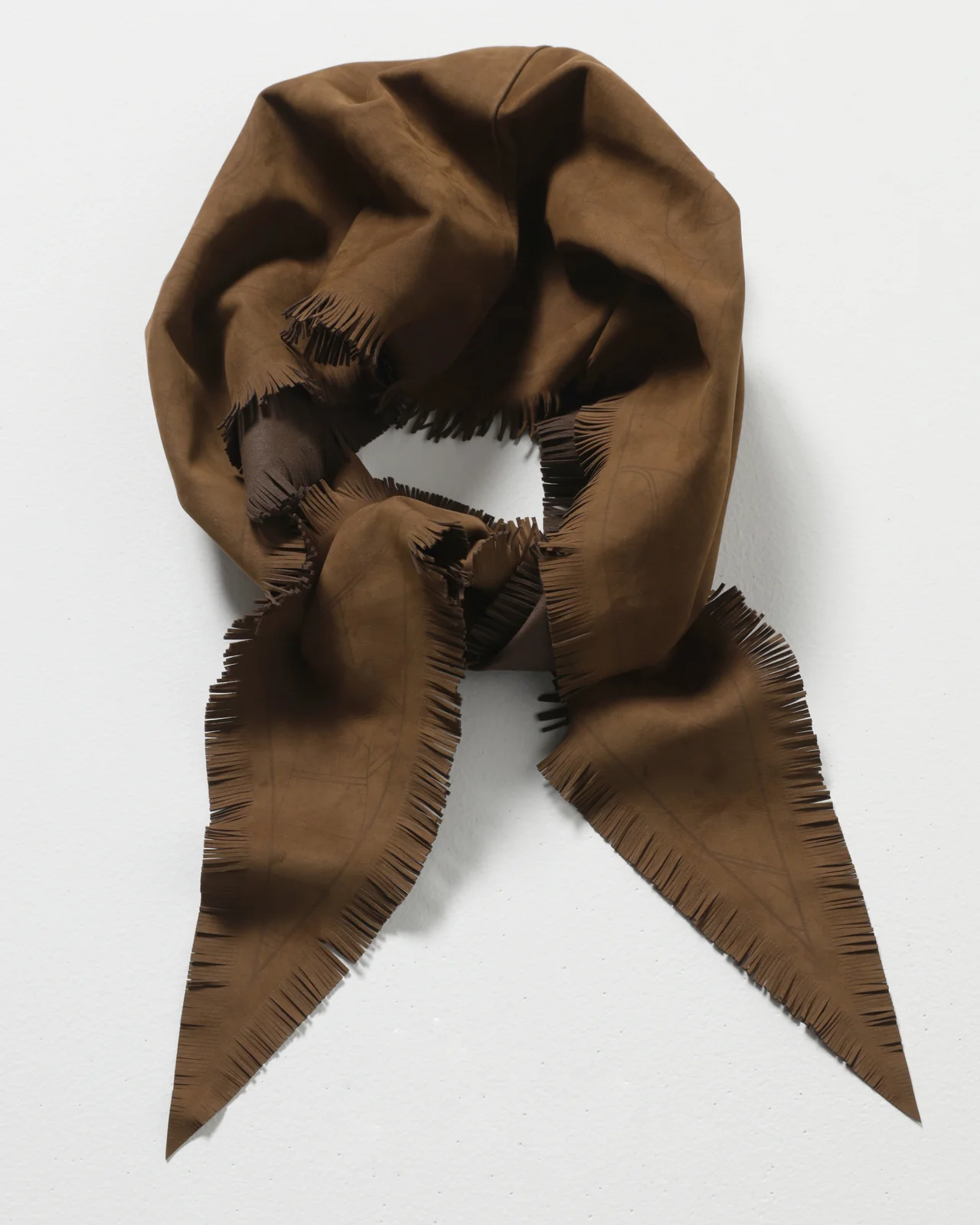 HERMESのヌバックスカーフ「プチ ロザンジュ」