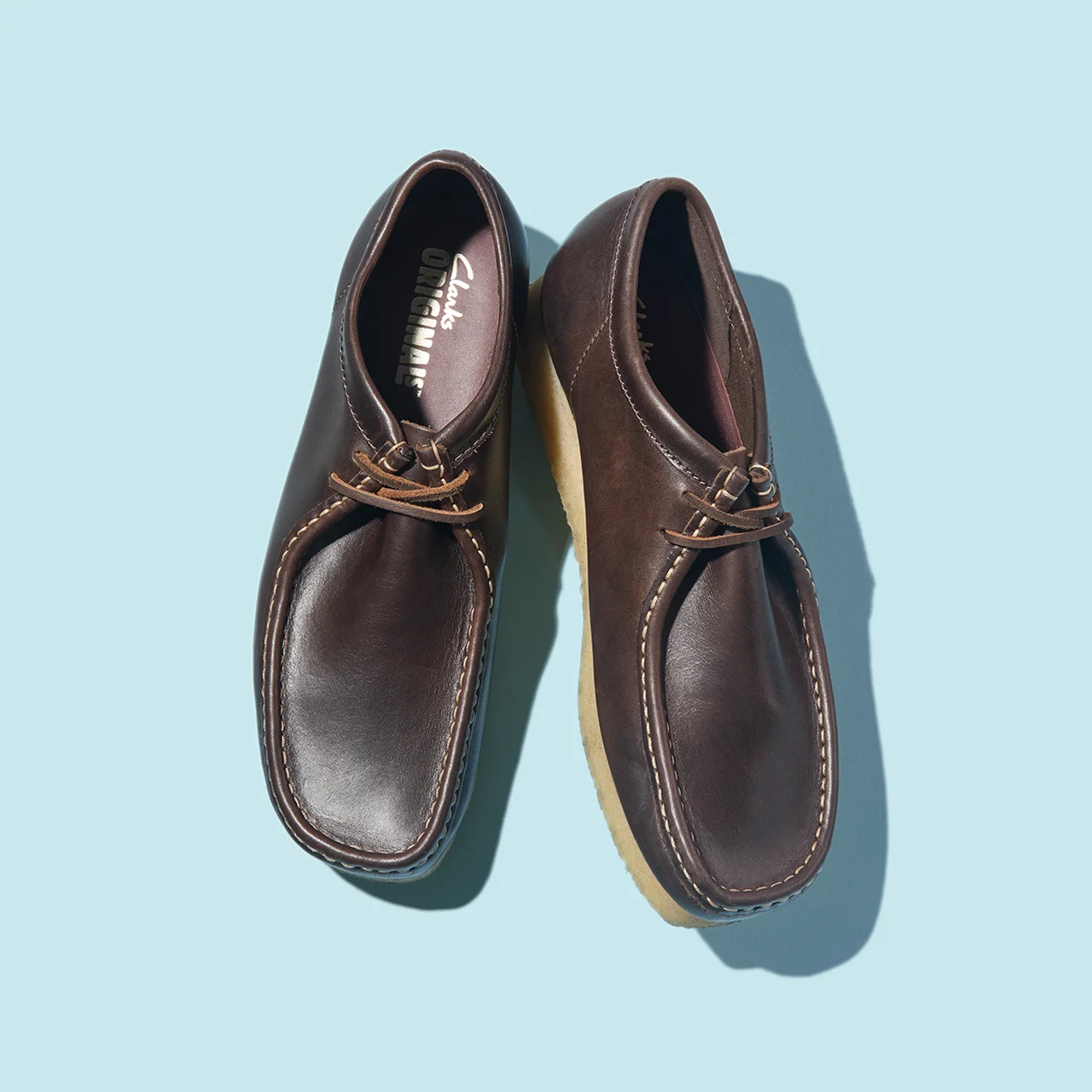 クラークス「ワラビー」のアーバンリサーチ限定モデル