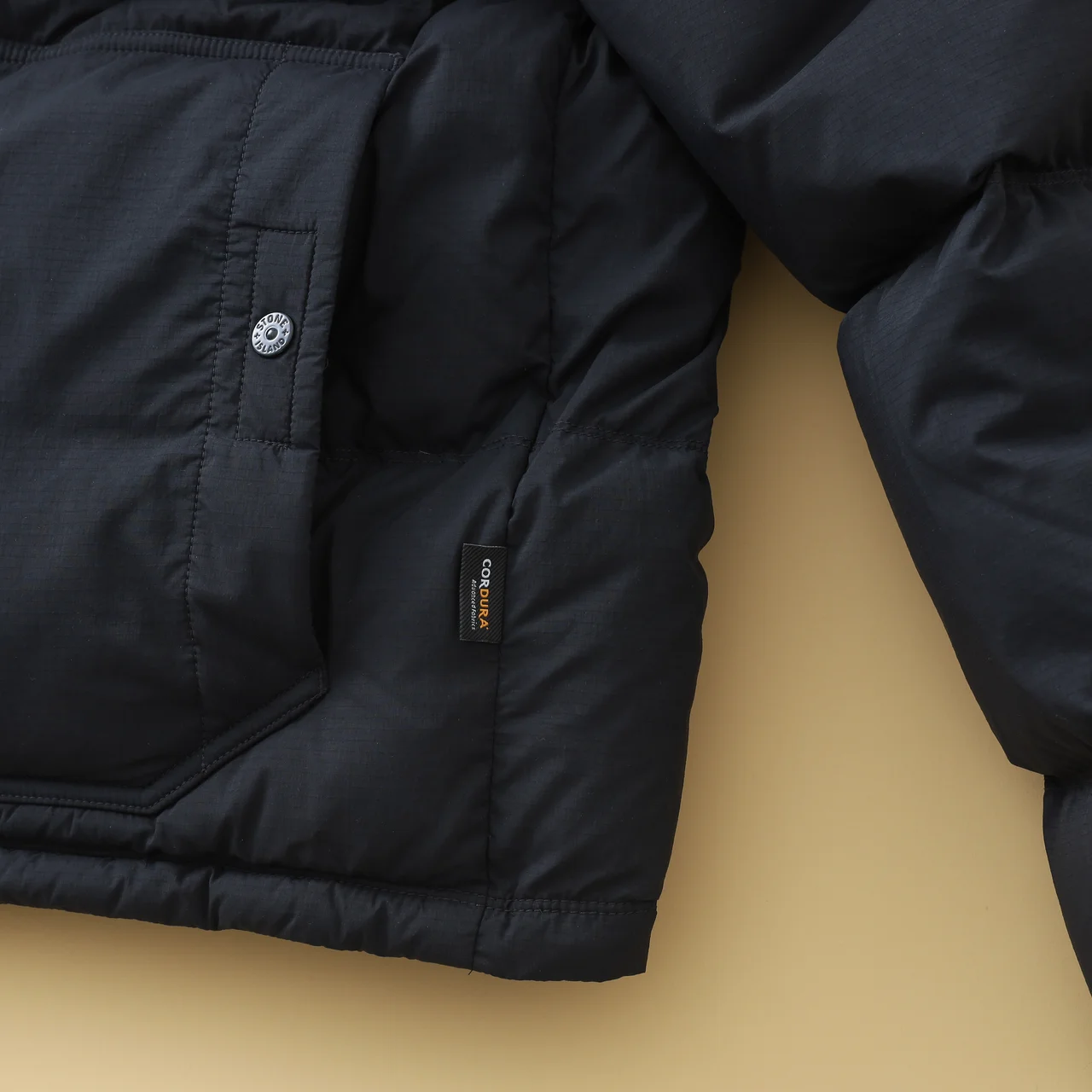 STONE ISLANDの画像_3