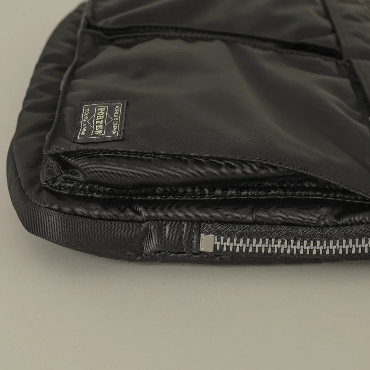PORTER｜TANKER ｜ DOCUMENT CASE