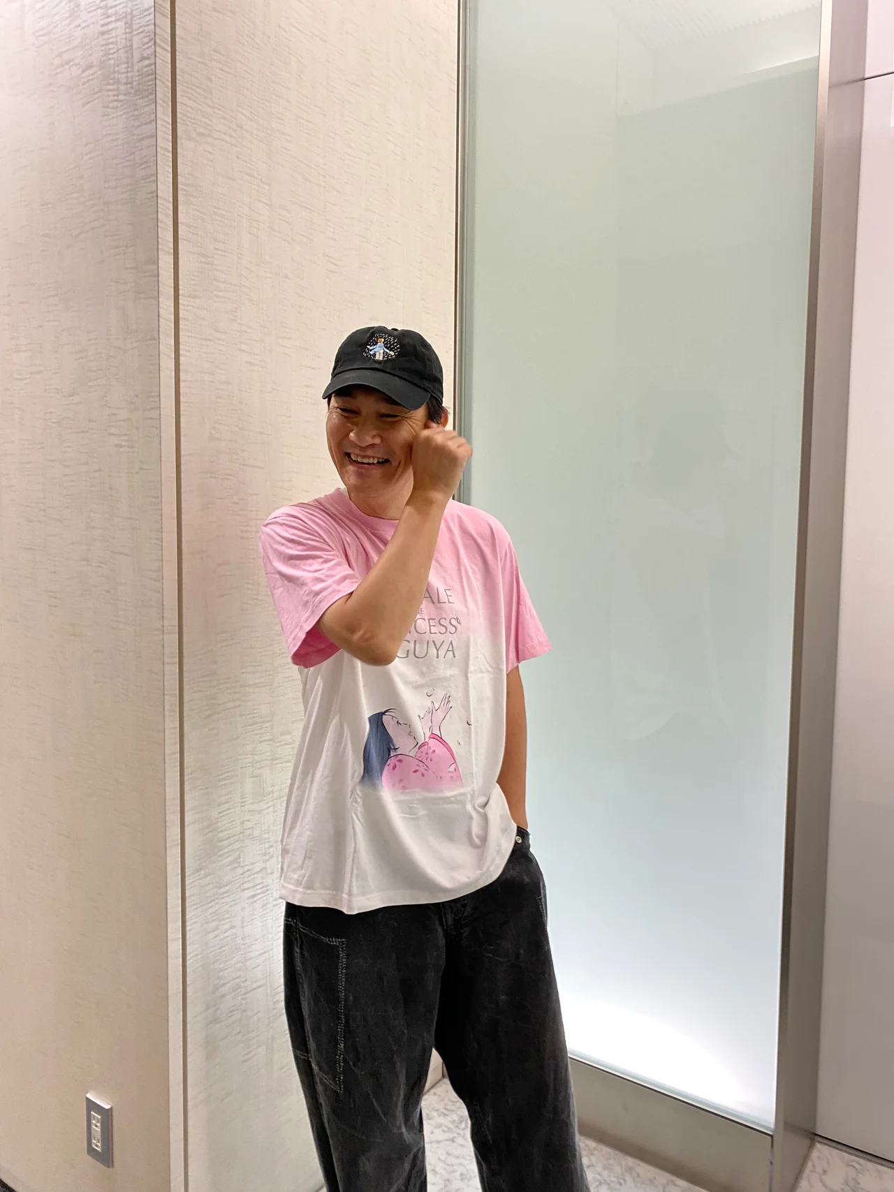 【大人のユニクロ】海外限定「UT × スの画像_16