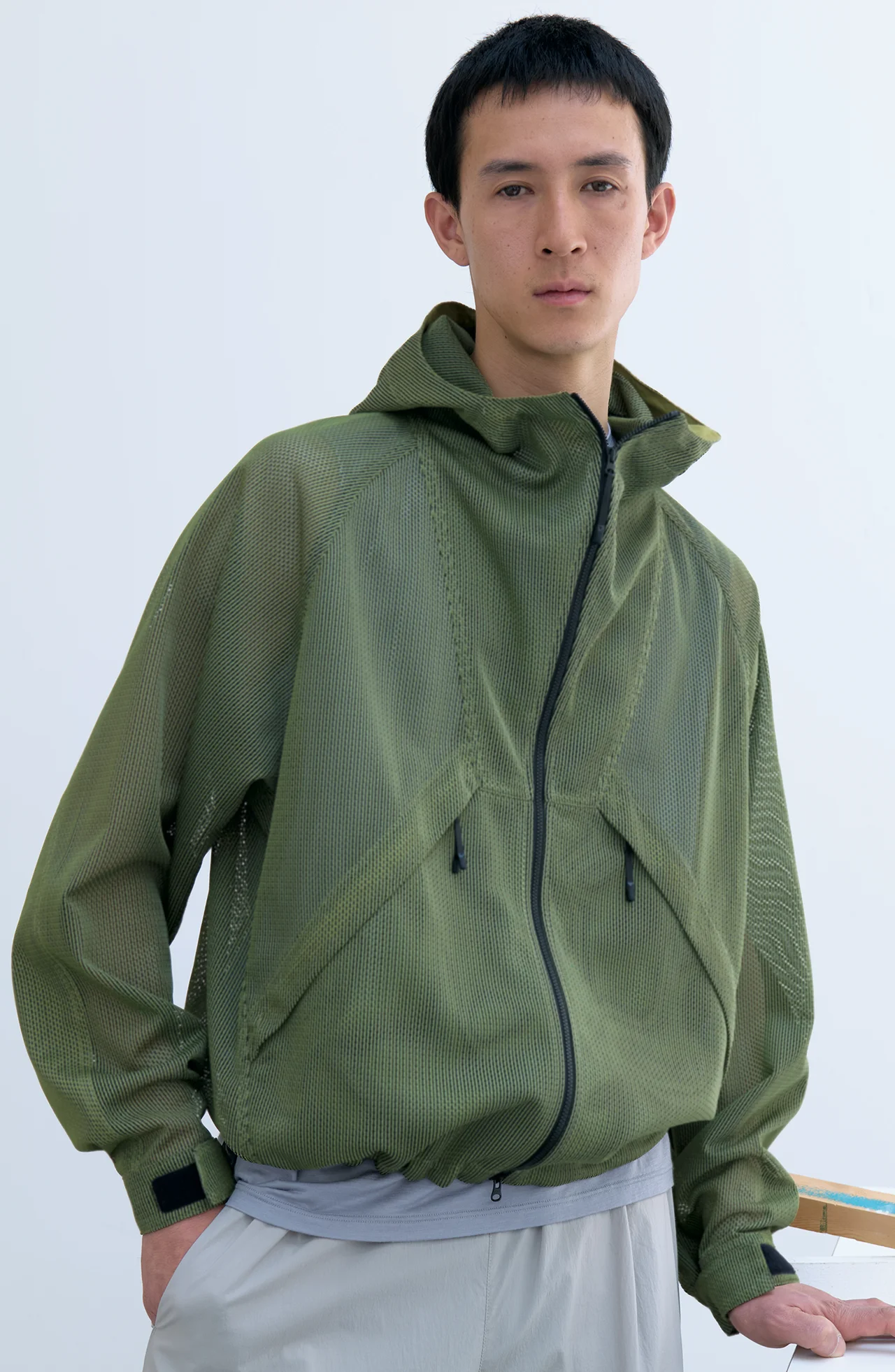 【都会と自然を“クール”に往来できる服】の画像_2