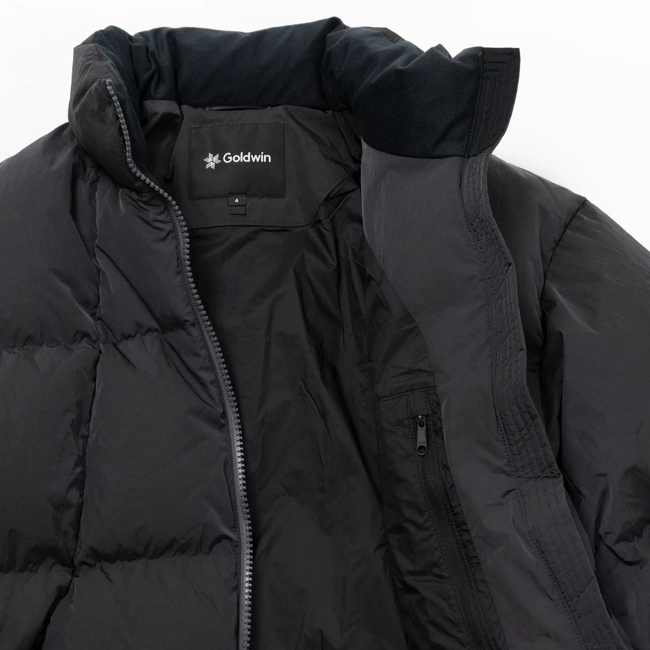 エディター私物 ゴールドウインのダウンジャケット