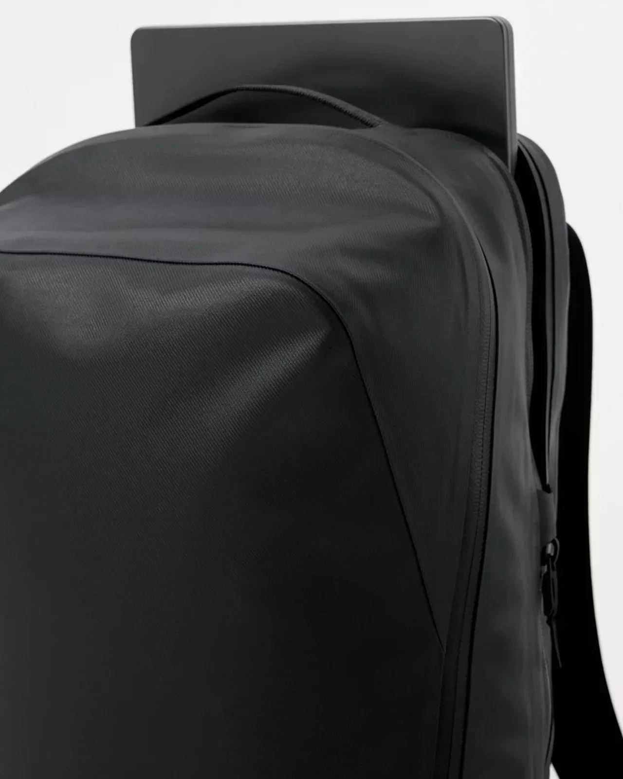 VEILANCE|Anodic BackPack